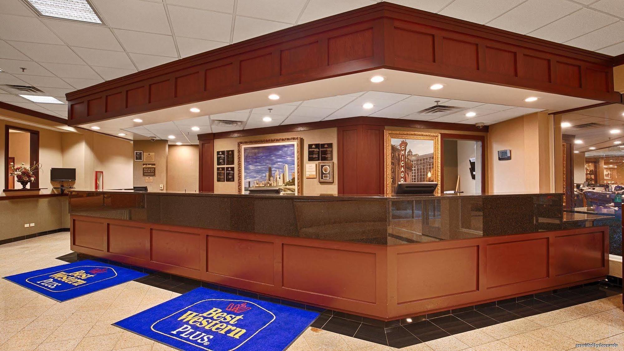 Best Western Plus Chicago Hillside Exterior photo